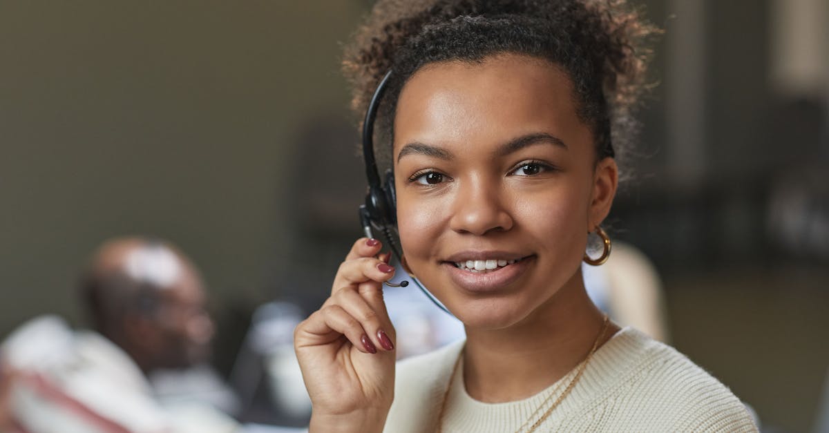découvrez l'univers du télémarketing : une stratégie de vente efficace qui combine persuasion et écoute active pour atteindre vos clients. optimisez vos campagnes commerciales et augmentez votre chiffre d'affaires grâce à des techniques éprouvées et à une communication personnalisée.